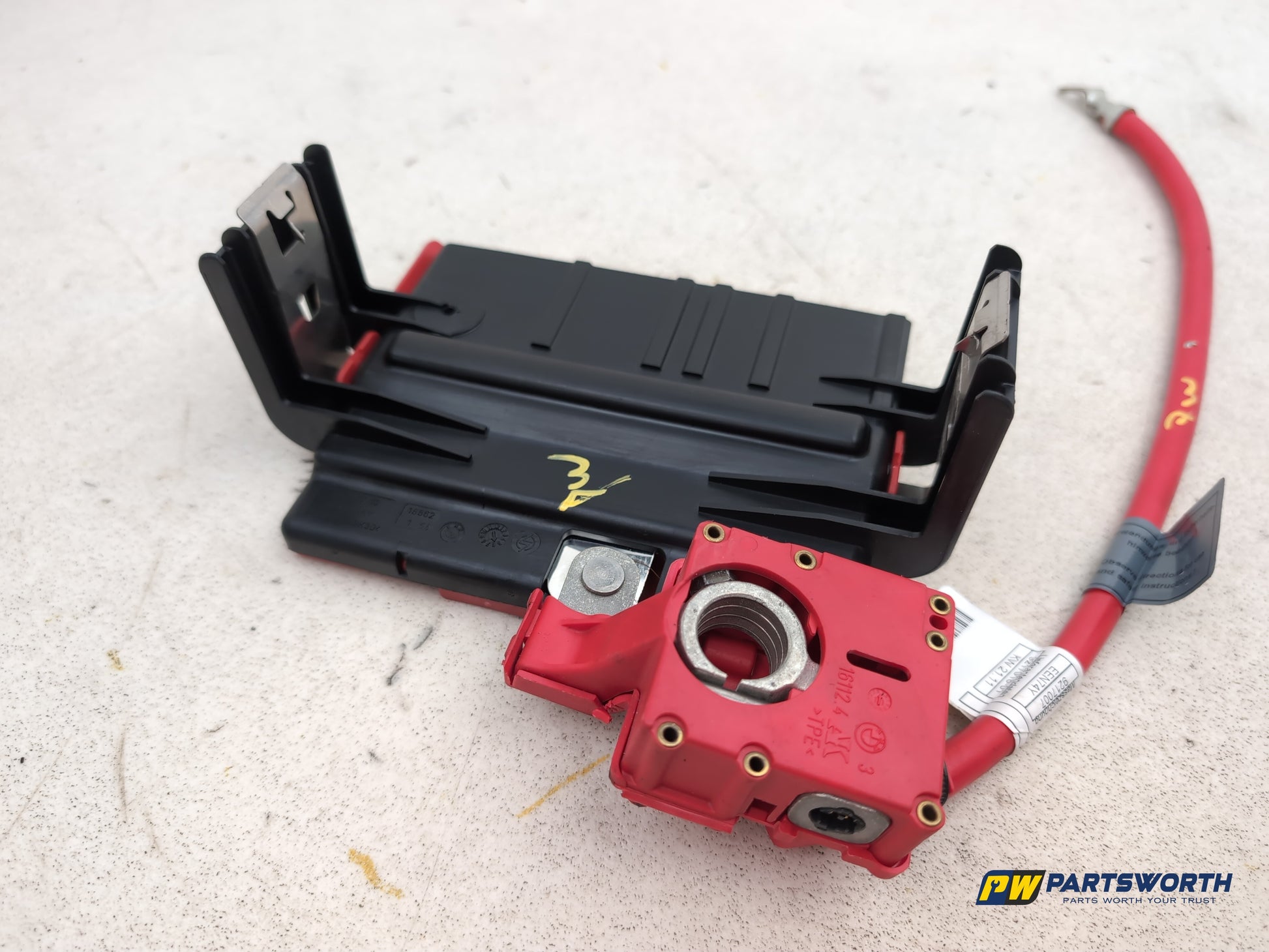 Positive Pole Battery Power Boot Distribution Fuse Box 7