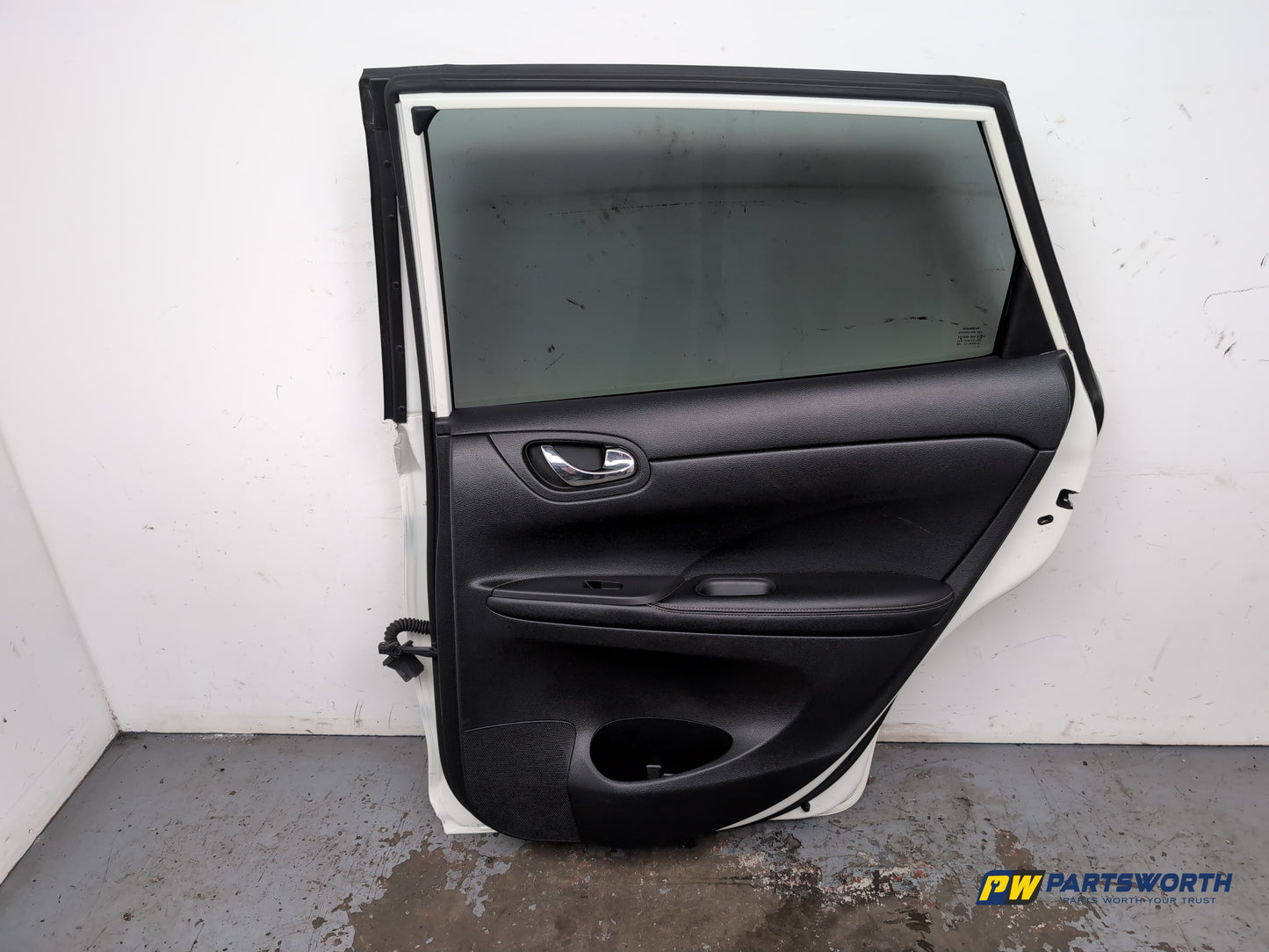 Nissan Pulsar Tekna Dig-T Hatchback Door Rear Rh Driver Side Pearl White Qab - photo 7