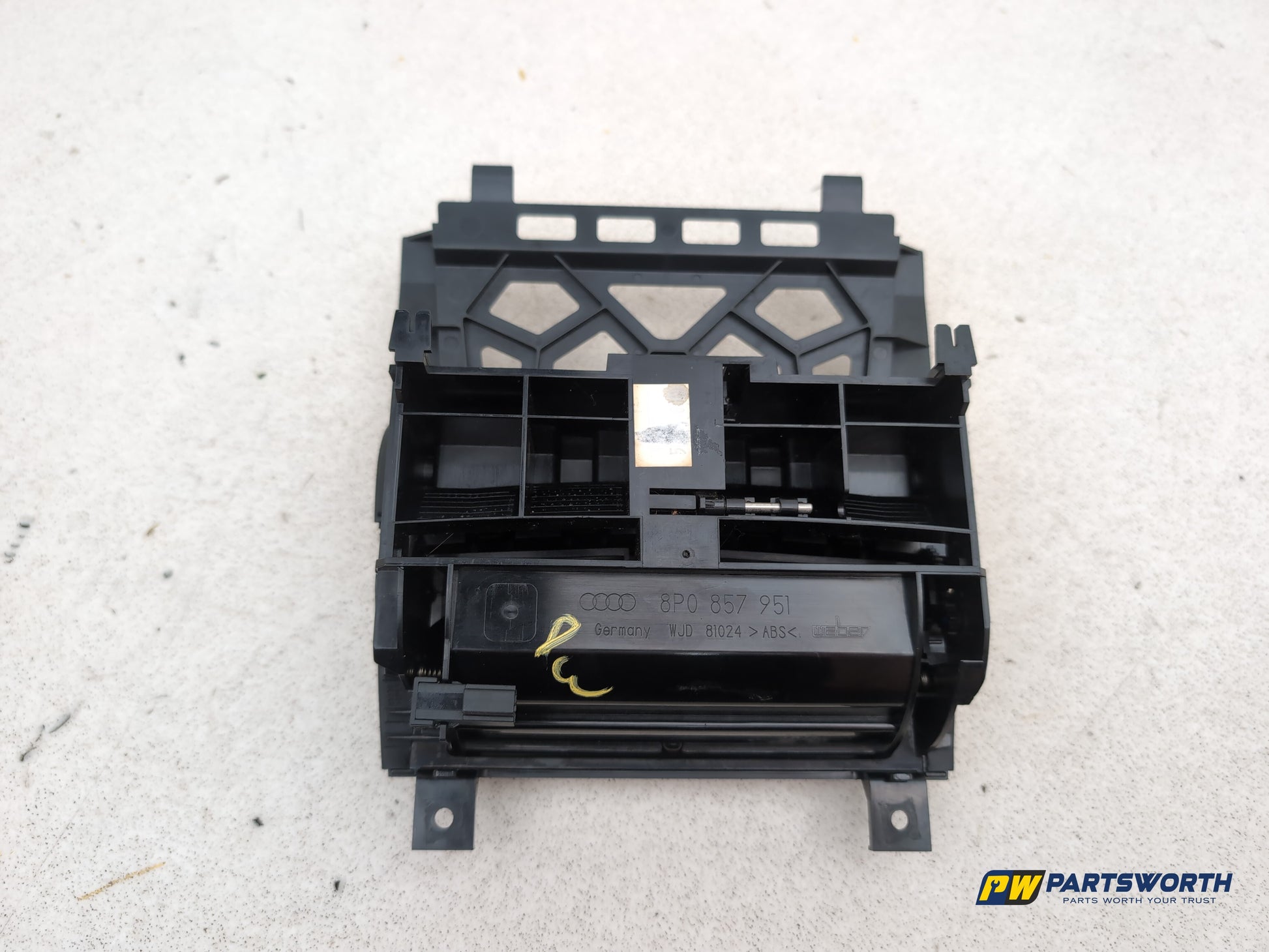 Ashtray Centre Console 7