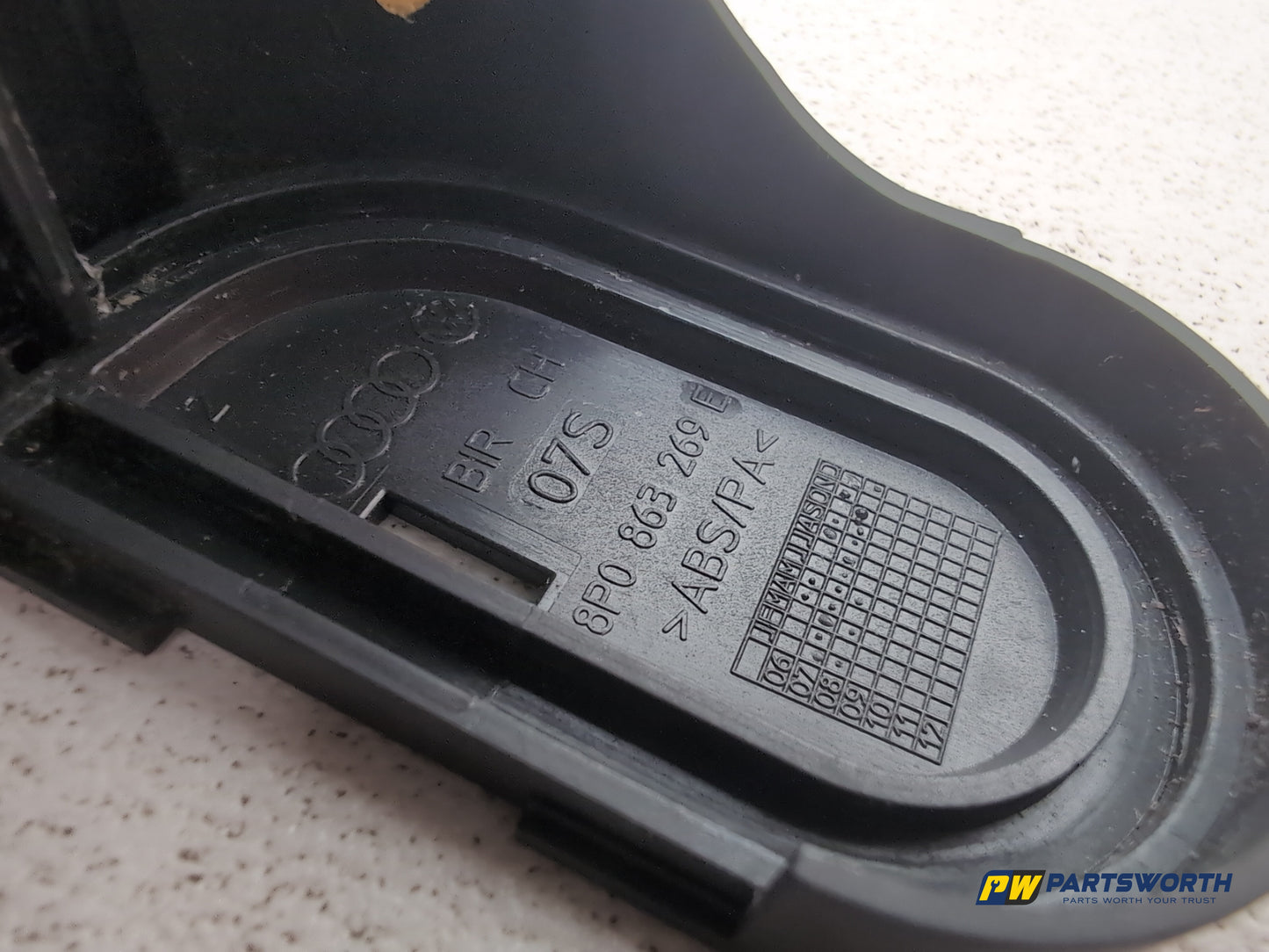 Centre Console Trim  7