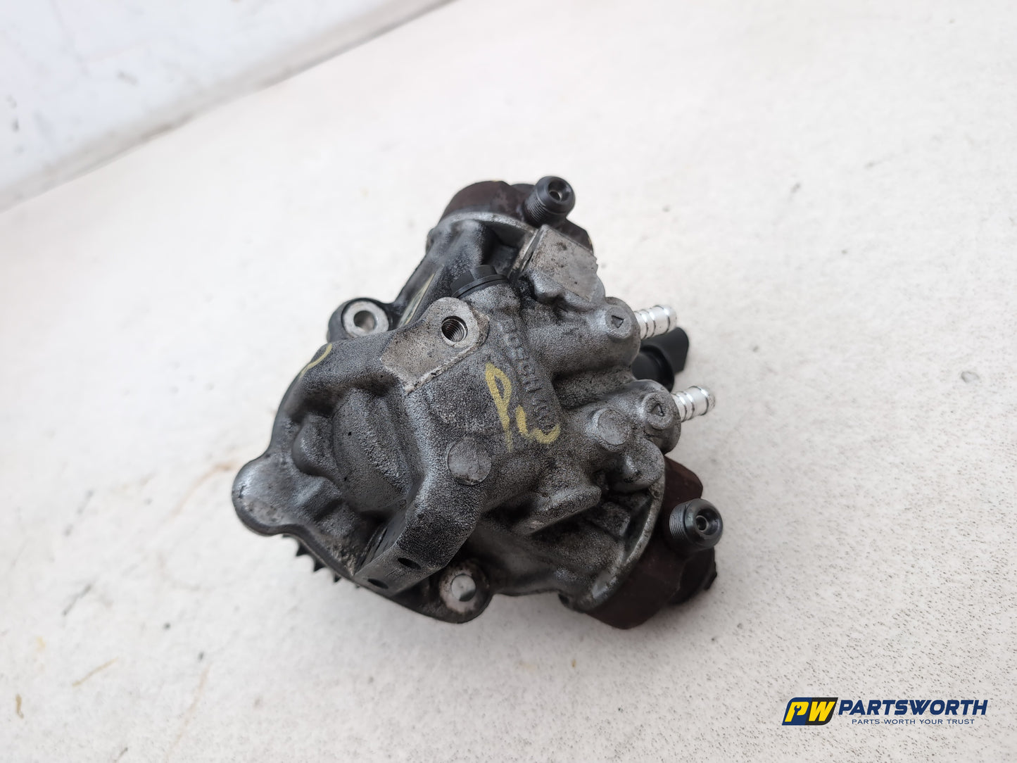 High pressure fuel pump 7