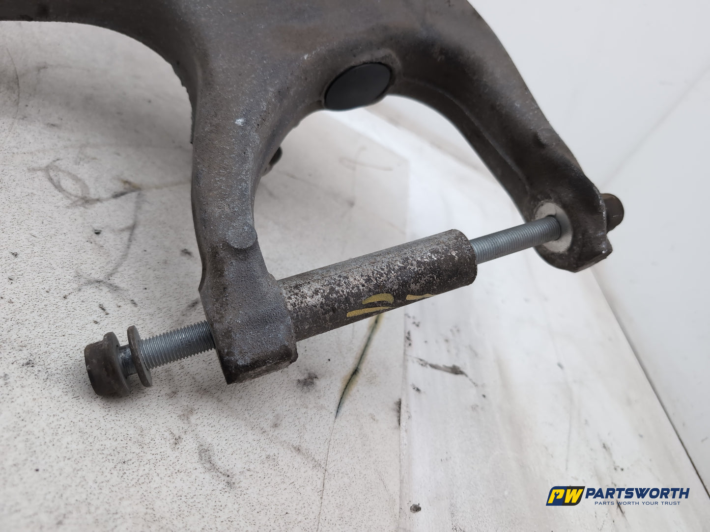 Suspension Arm Rear Wishbone RH 7