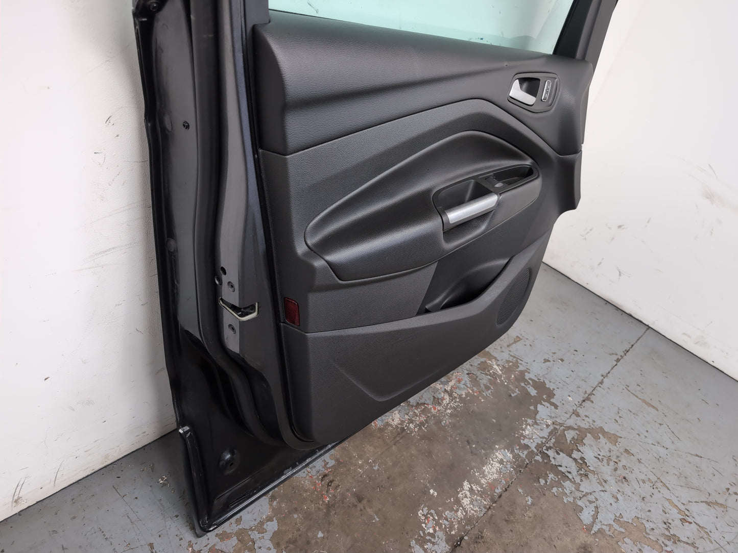Door Front LH 14