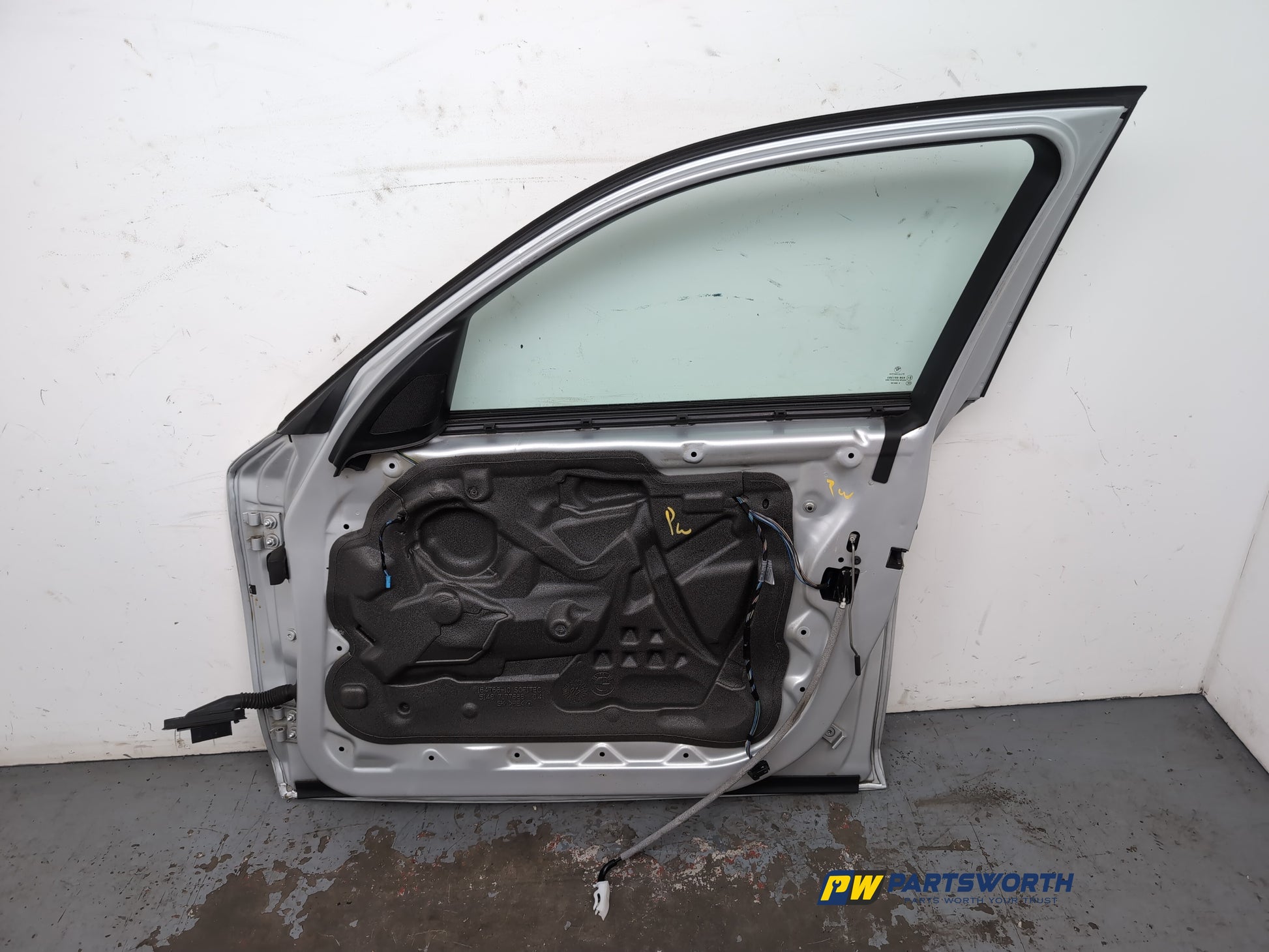 Door Front RH 7