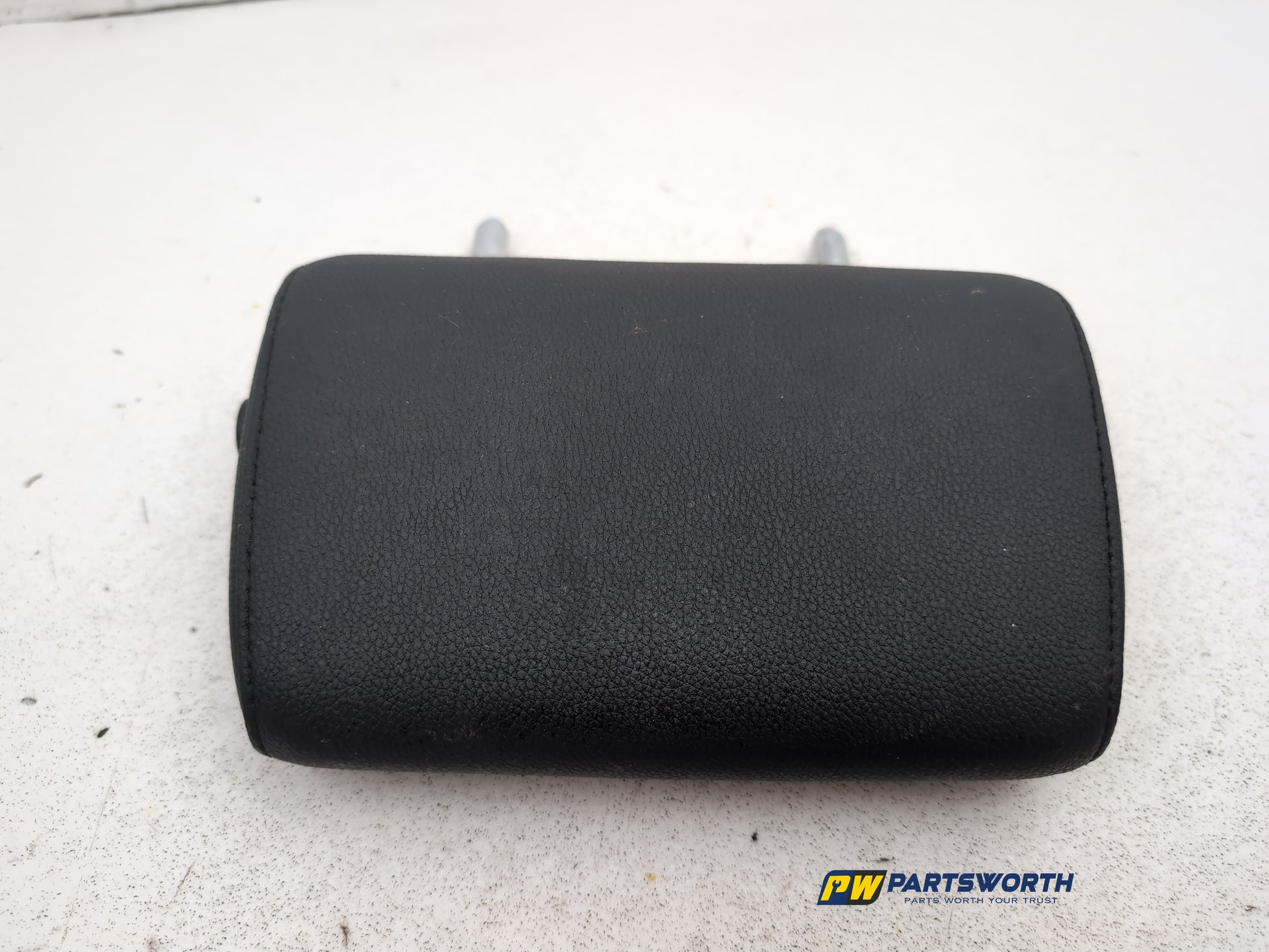 Rear Headrest 7