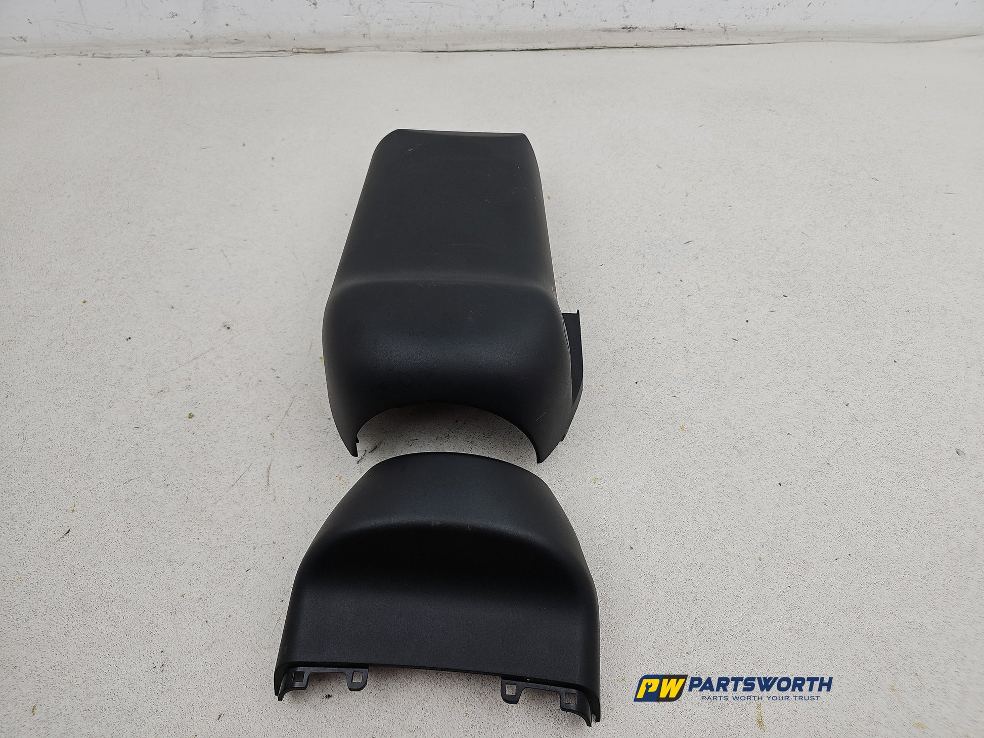 Steering Column Shroud Upper and Lower 7