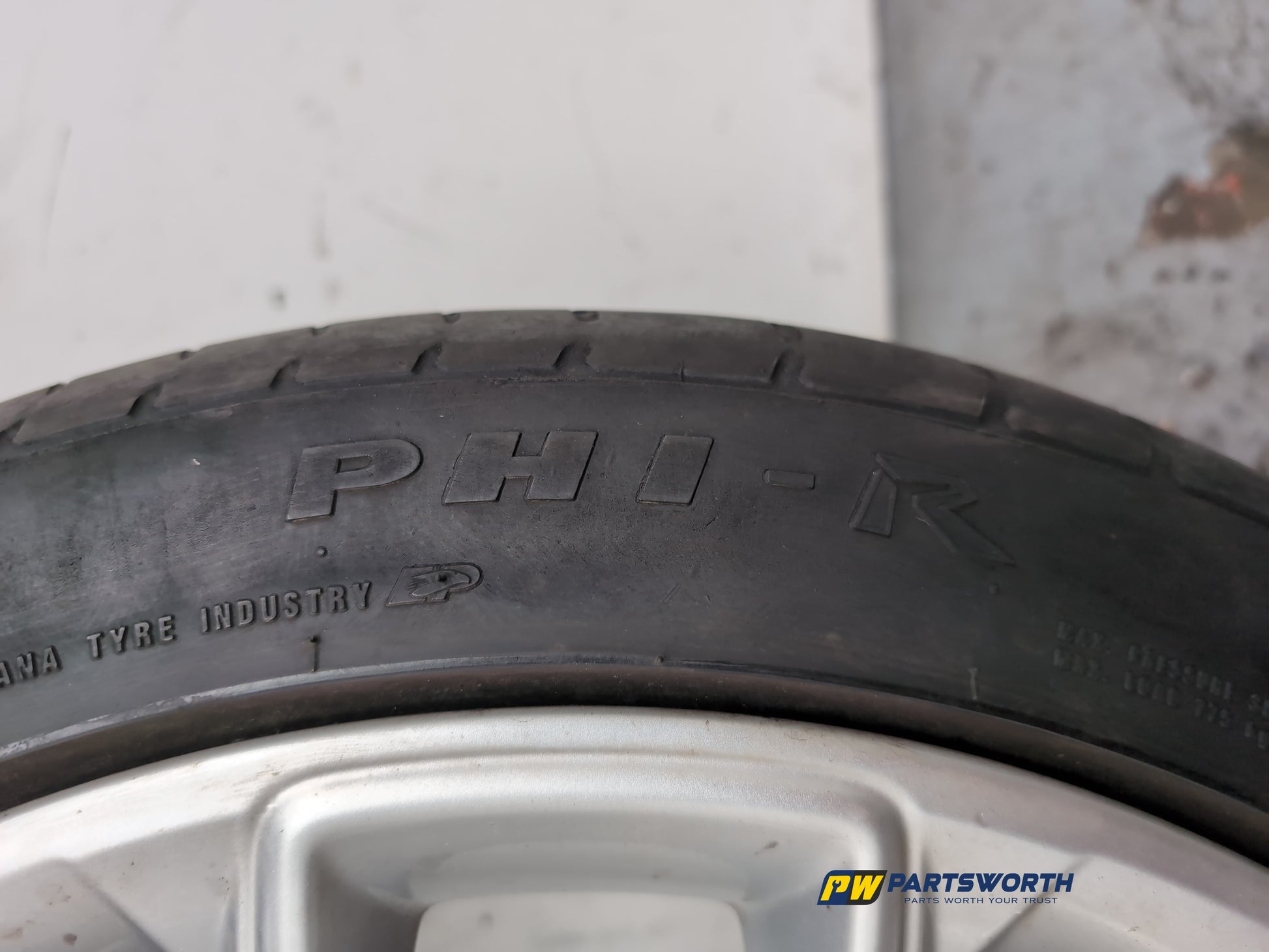 Wheel Road Alloy 7