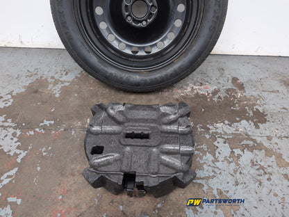 Space Saver Spare Wheel and Tool Kit  7