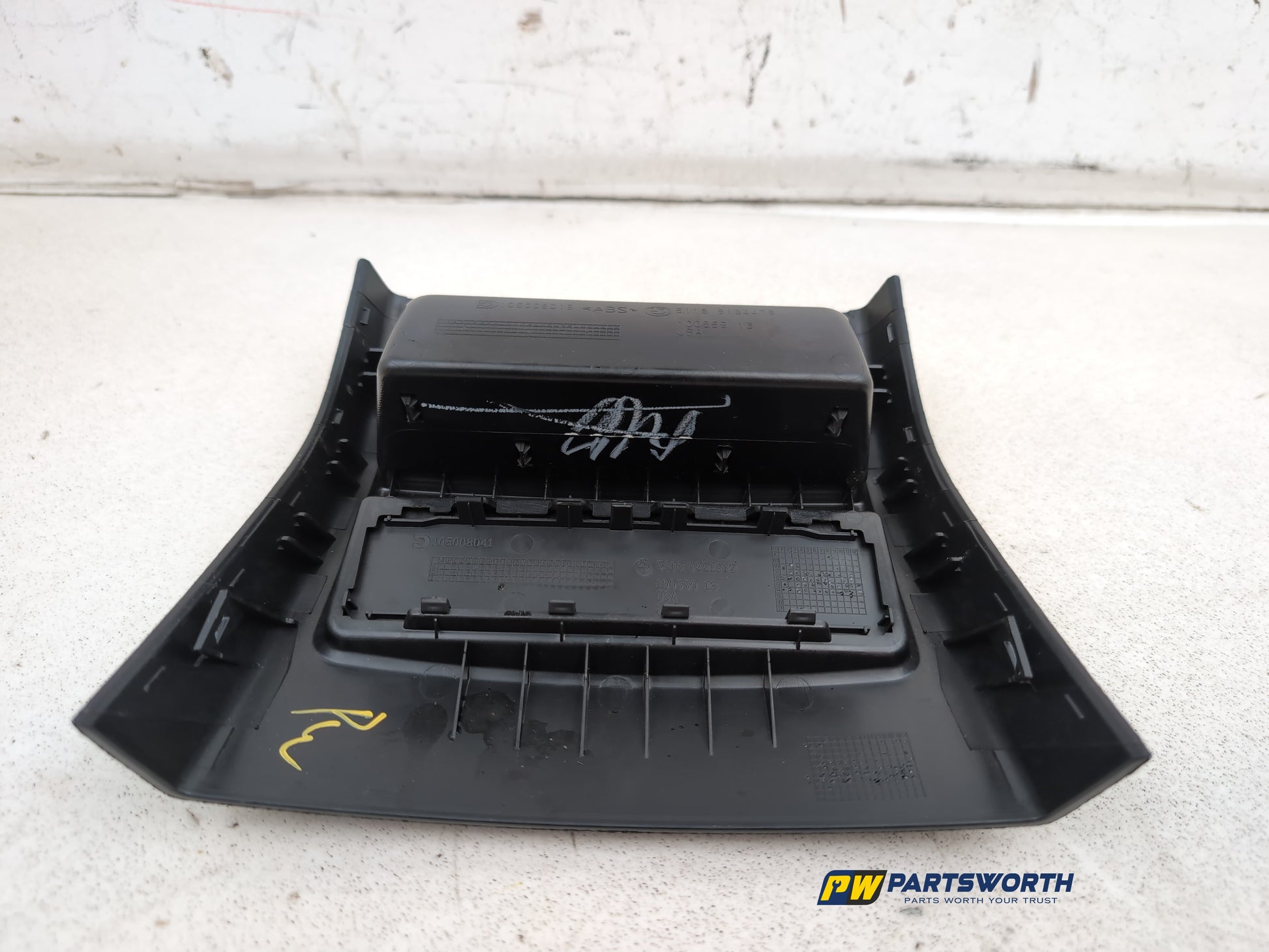Centre Console Trim  7