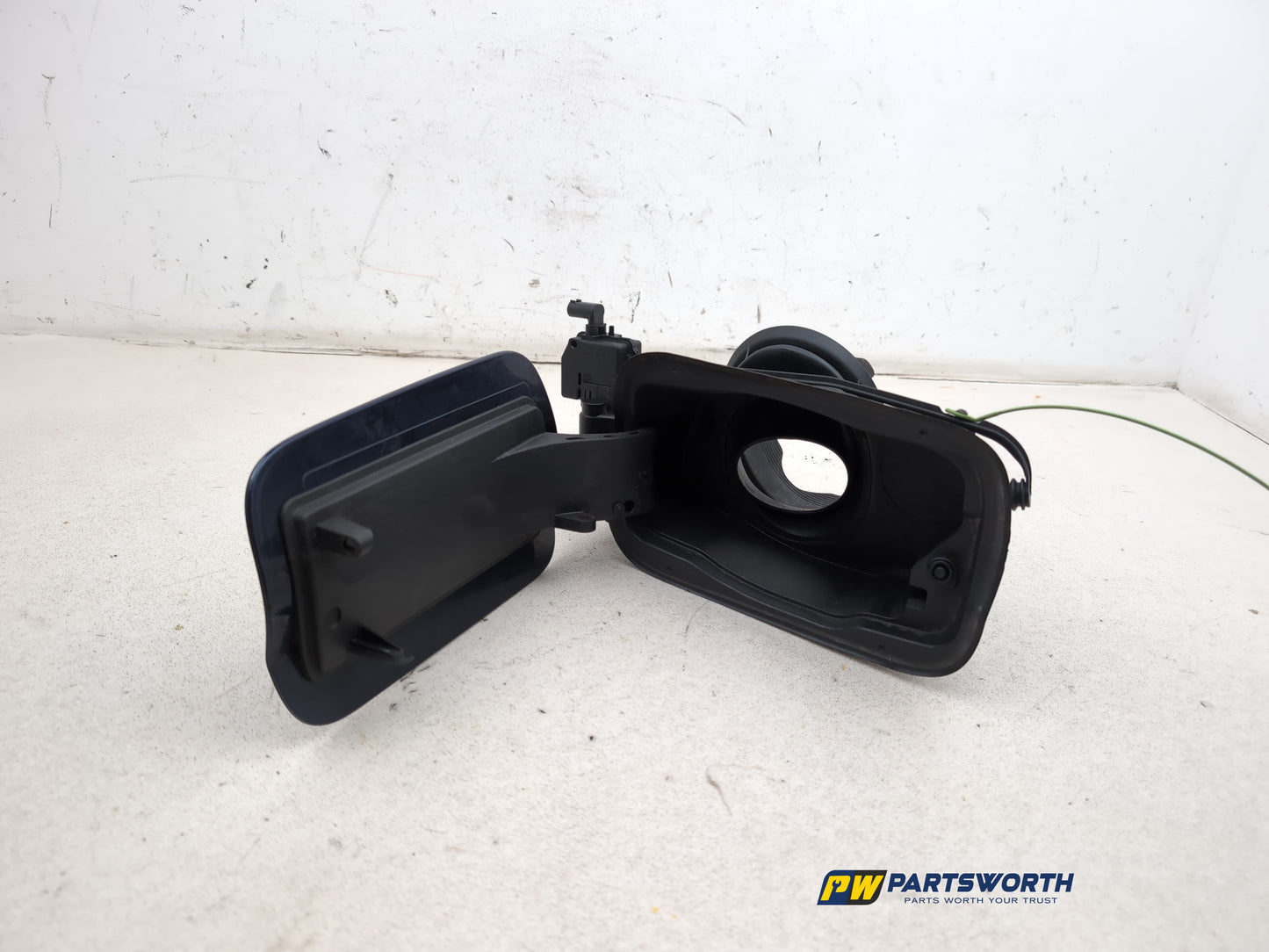 Fuel Filler Flap 7