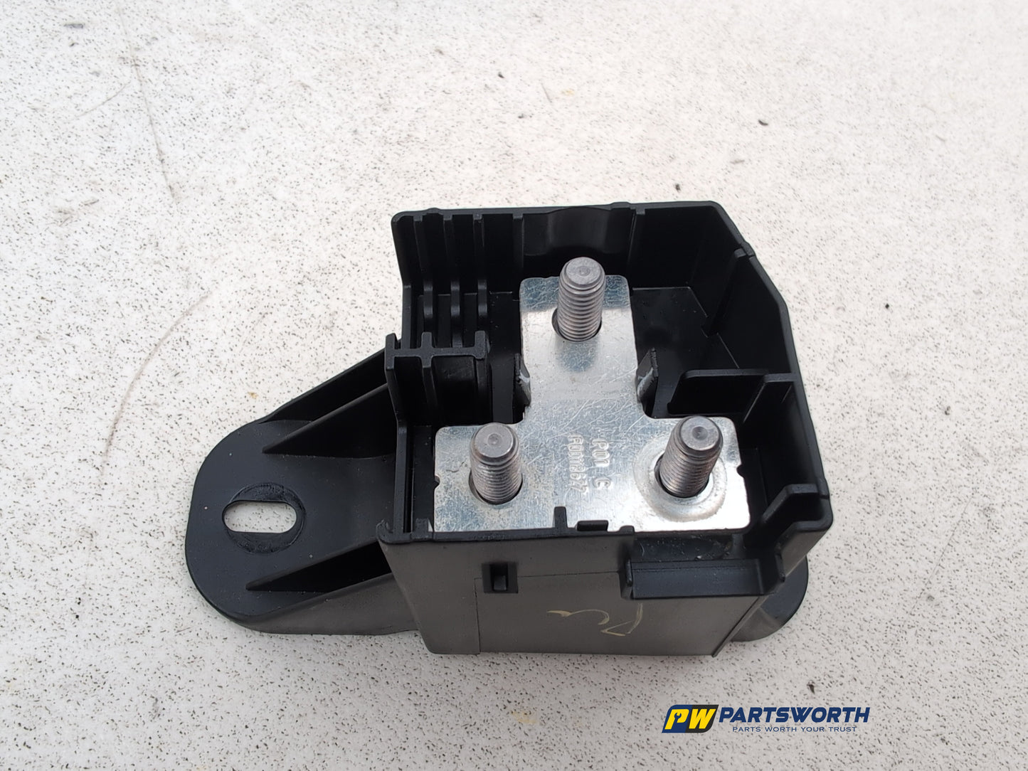 Positive Pole Battery Power Boot Distribution Fuse Box 7
