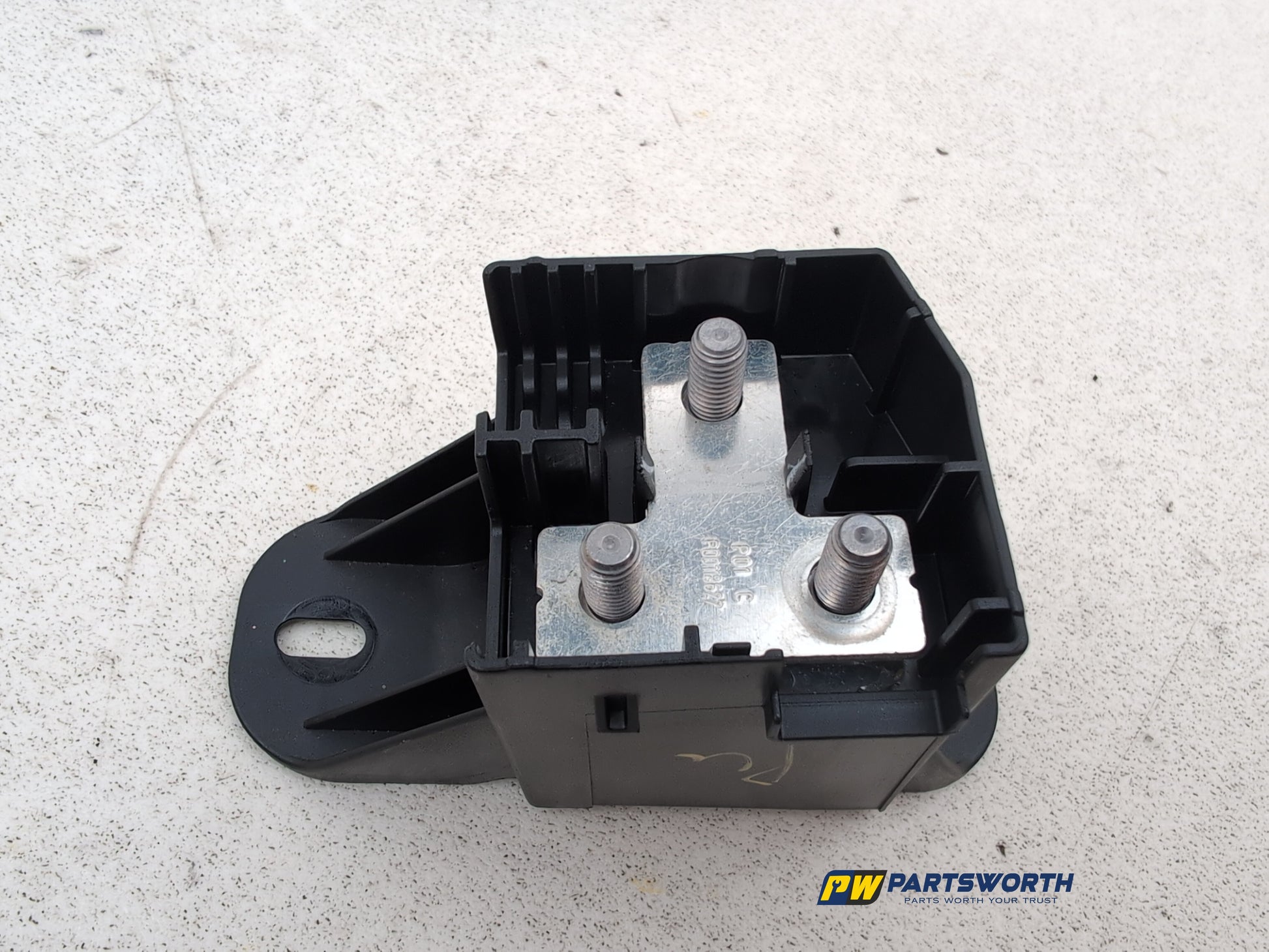 Positive Pole Battery Power Boot Distribution Fuse Box 7
