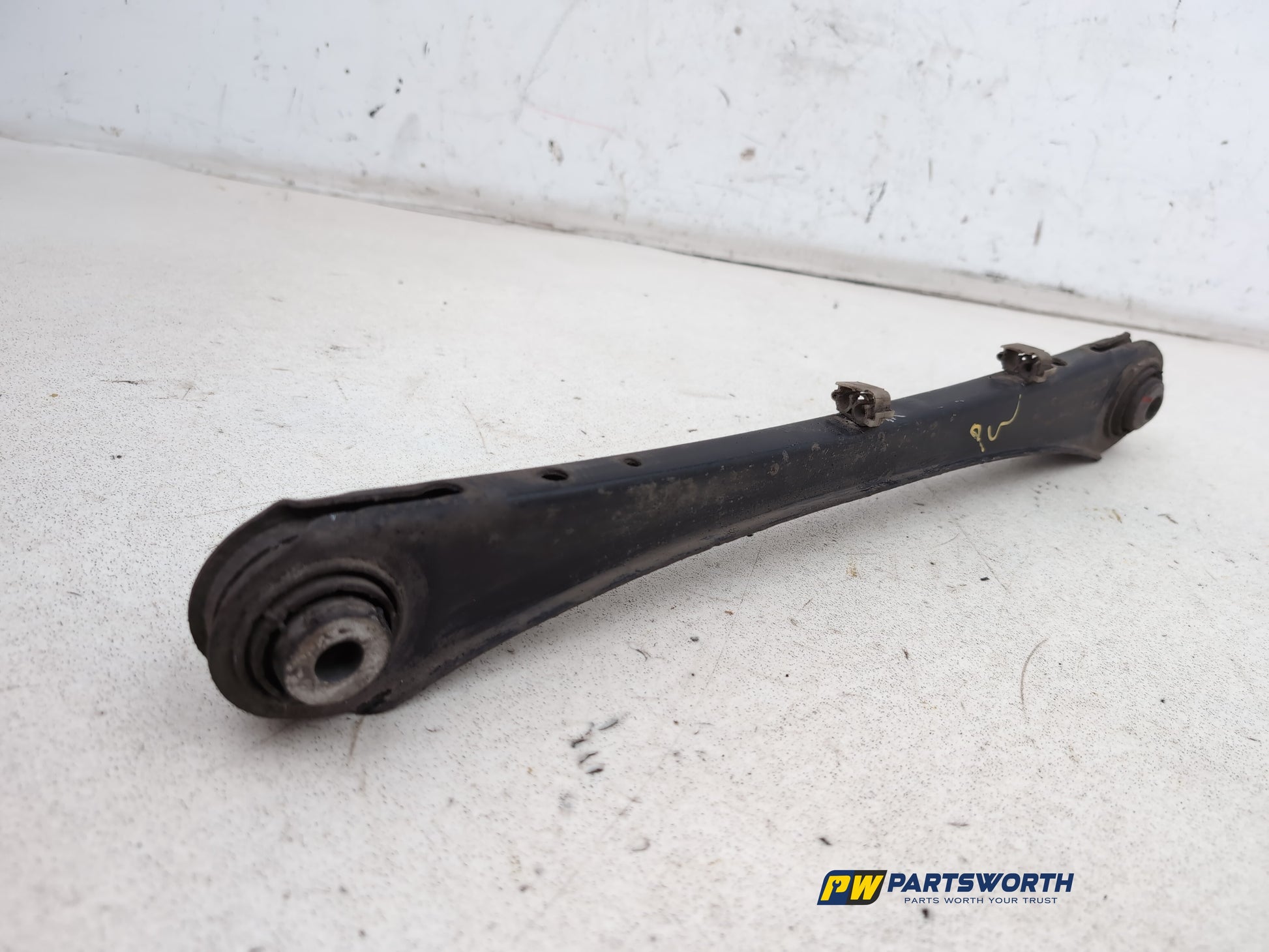 Suspension Arm Rear Wishbone LH 7