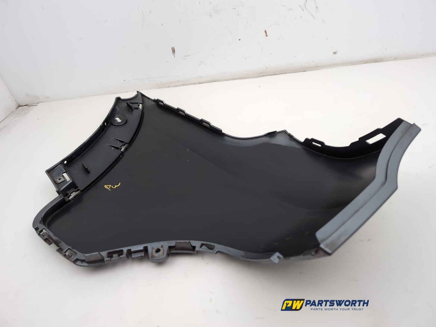 Moulding Quarter Panel RH 7