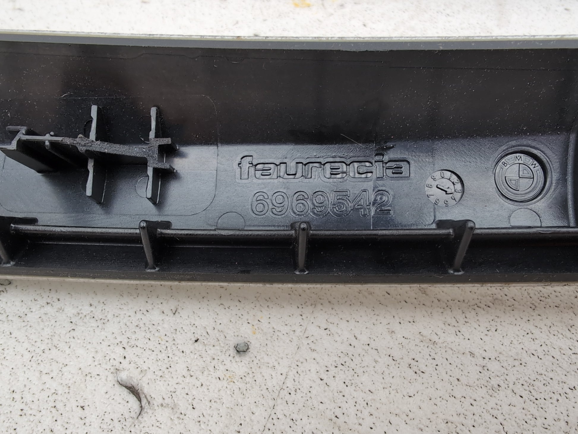 Centre Console Trim  7