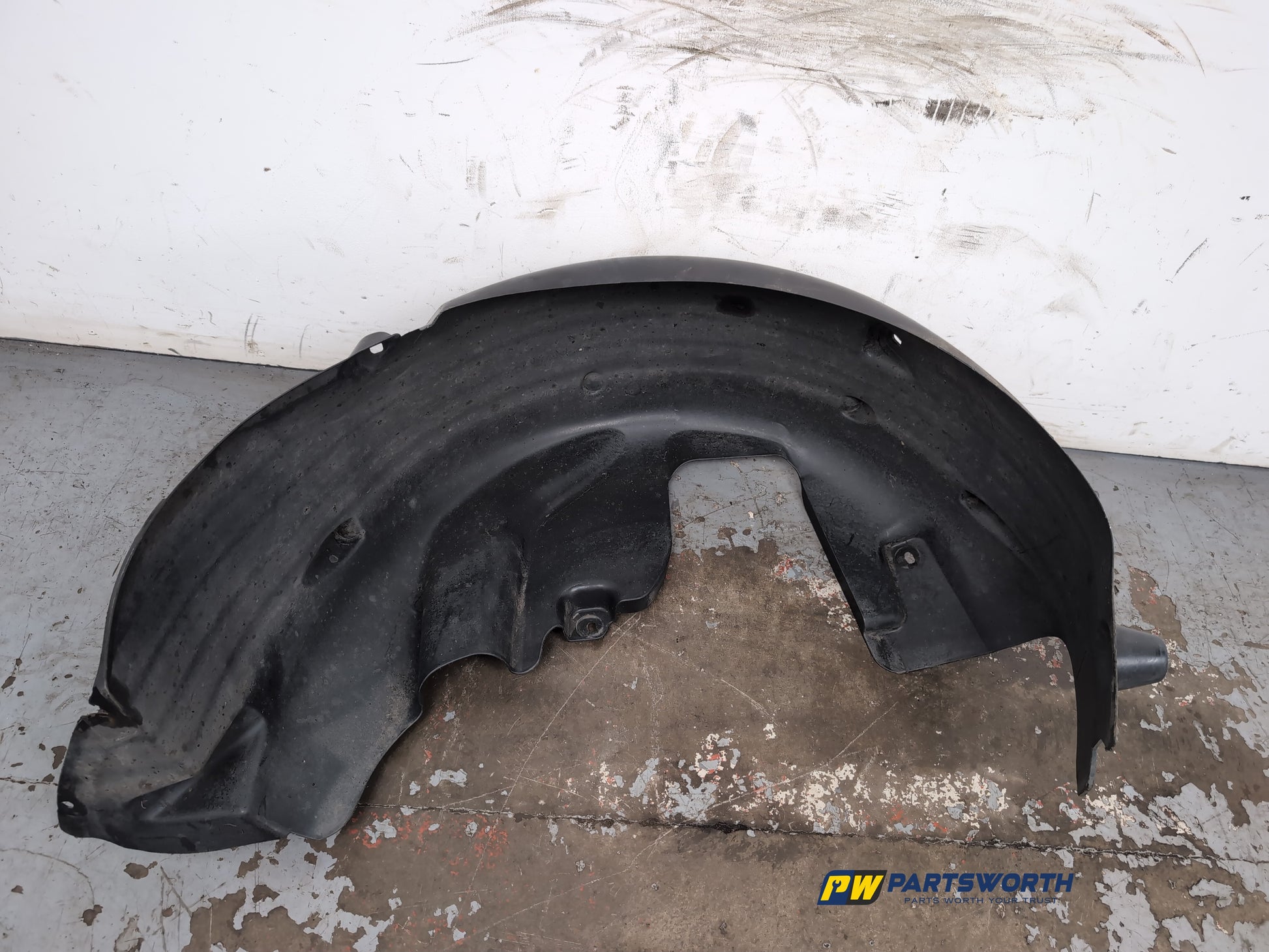 Moulding Wheel Arch Rear RH 7
