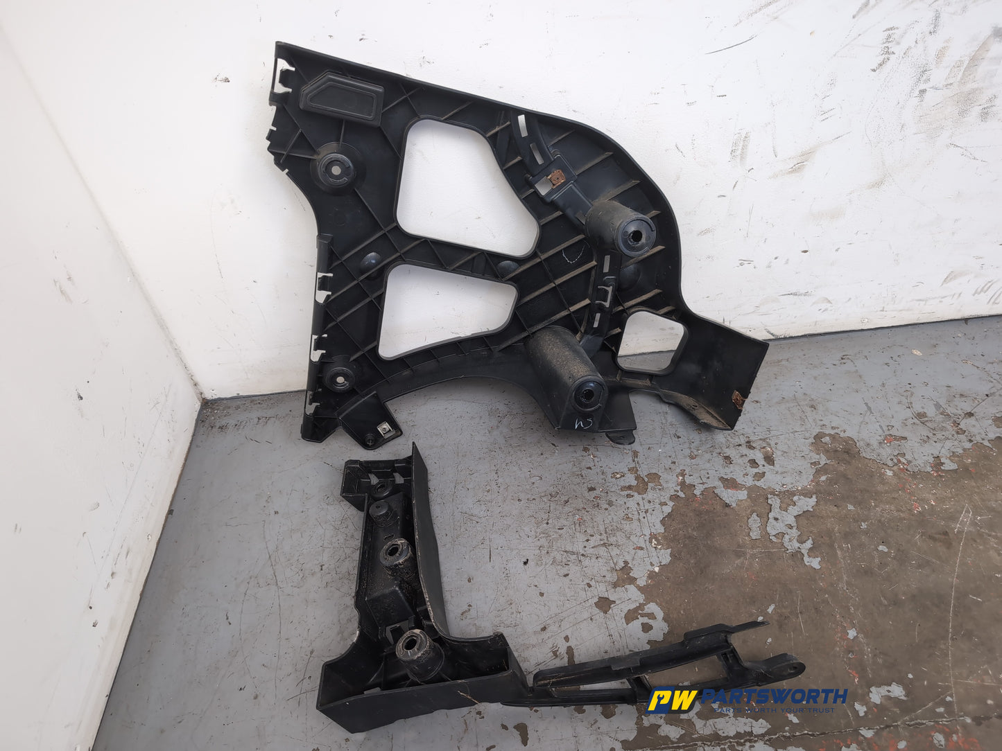 Bumper Rear Bracket LH 7