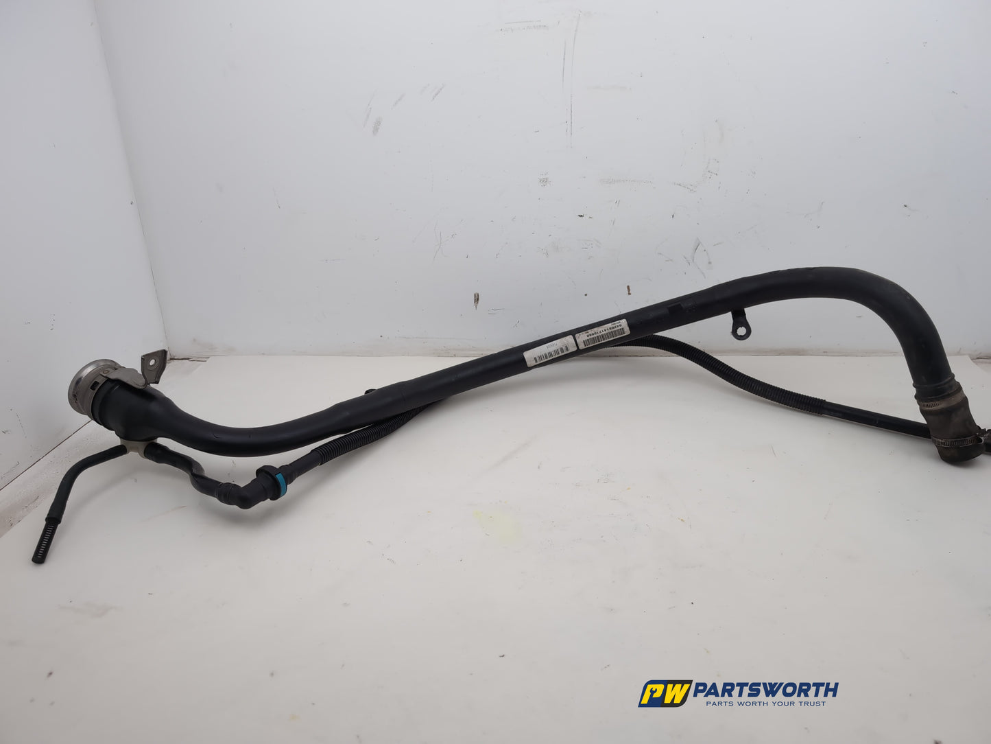 Fuel filler neck 7