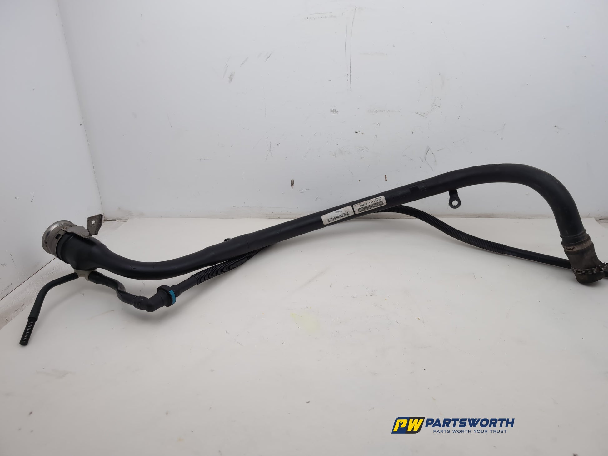 Fuel filler neck 7