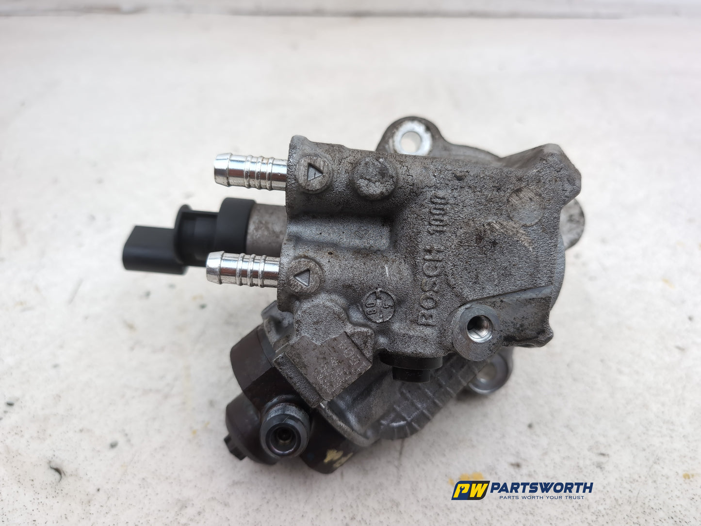 High pressure fuel pump 7