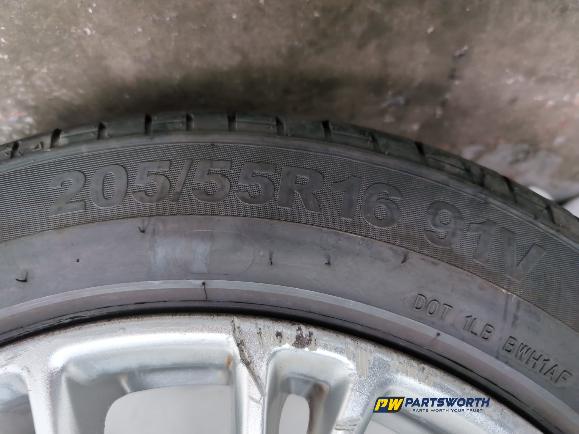 Wheel Road Alloy 7