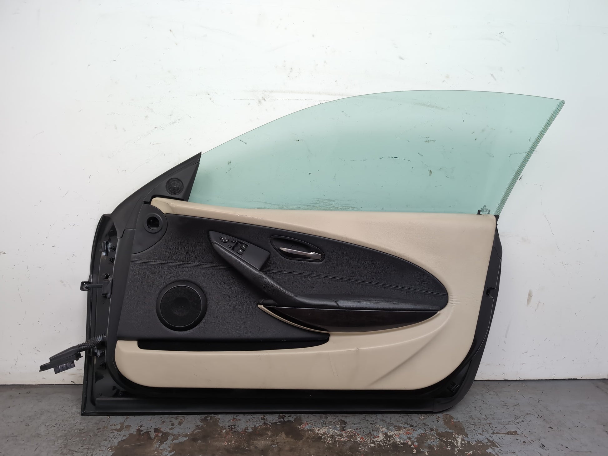 Door Front RH 7