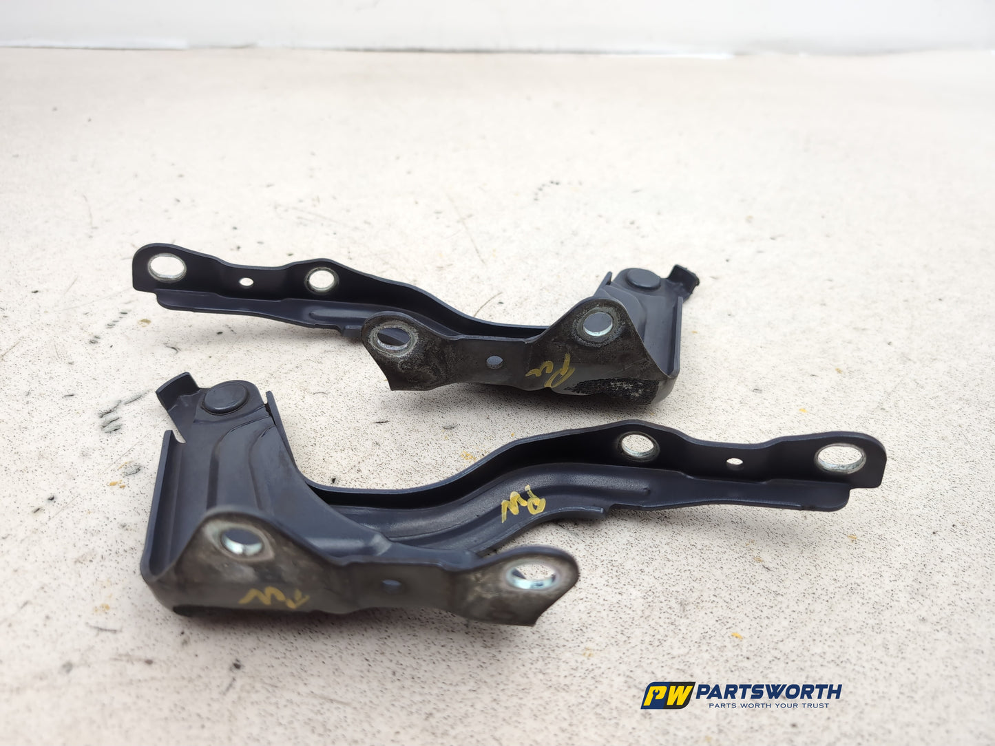Bonnet Hinges 7