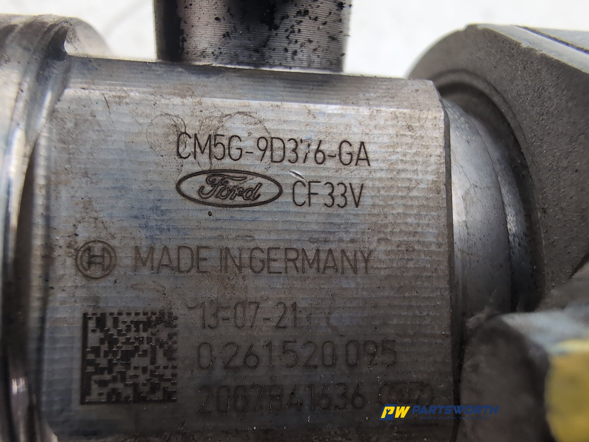 High pressure fuel pump 7