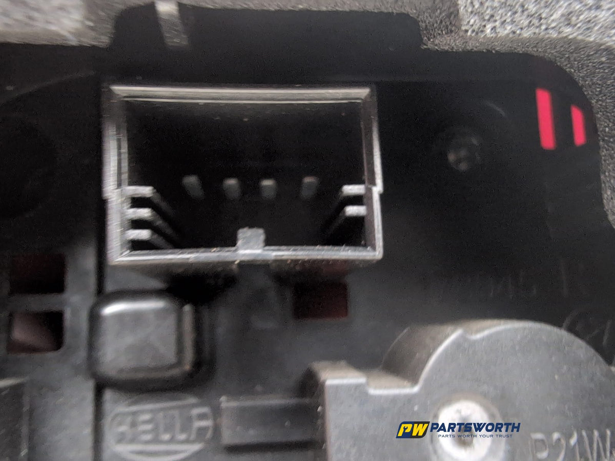 Lamp Assembly Rear RH 7
