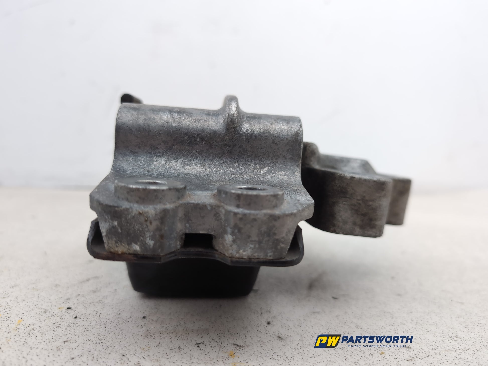 Transmission Mounting Bracket 7