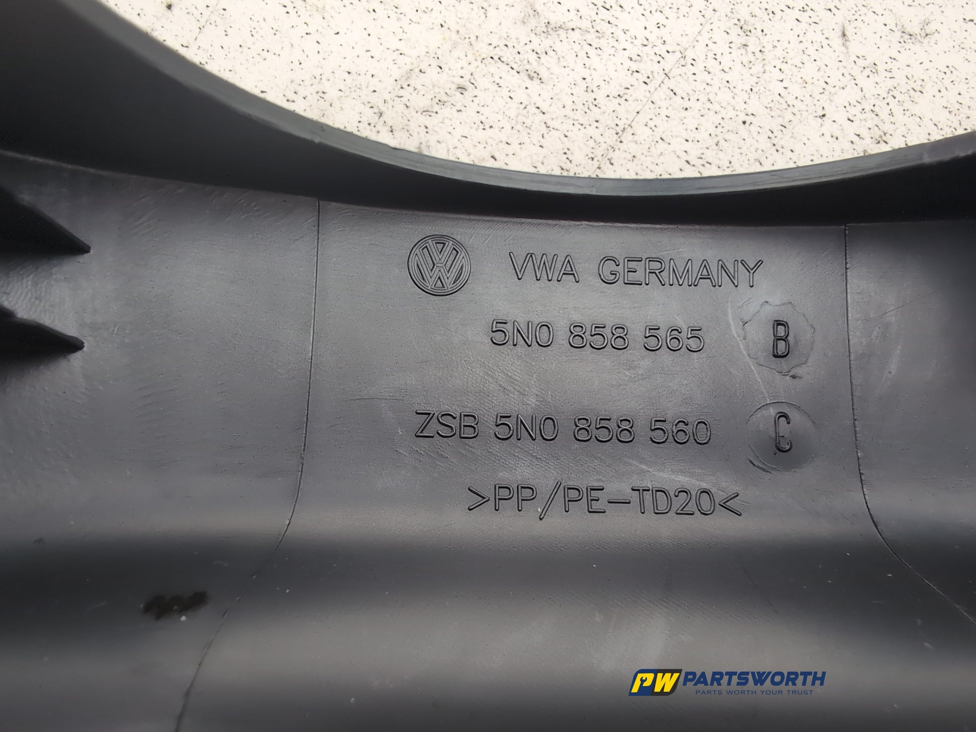 Steering Column Shroud Upper and Lower 7