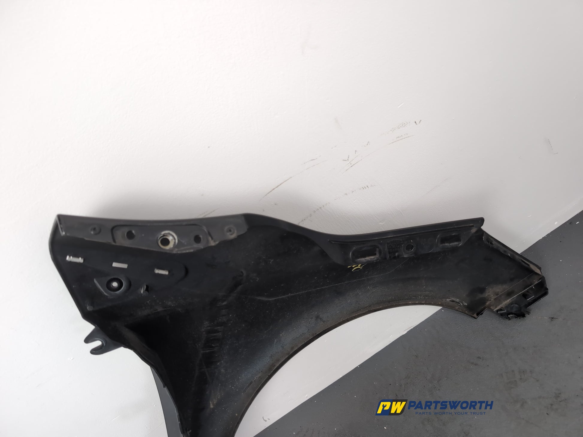 Wing Front LH 13