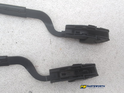 Wiper Front Arm 14