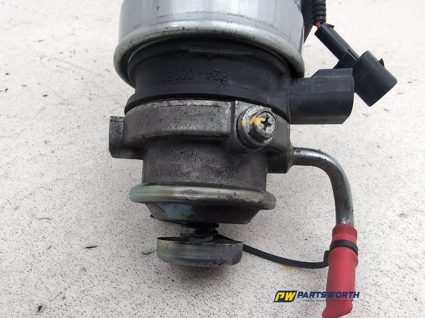Fuel Filter Assembly 13