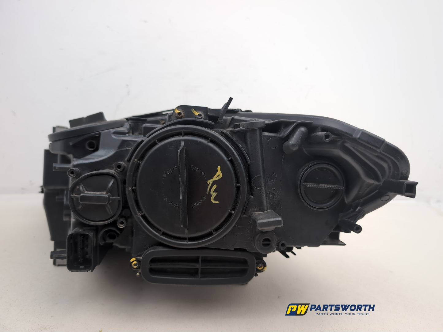 Headlamp RH 13