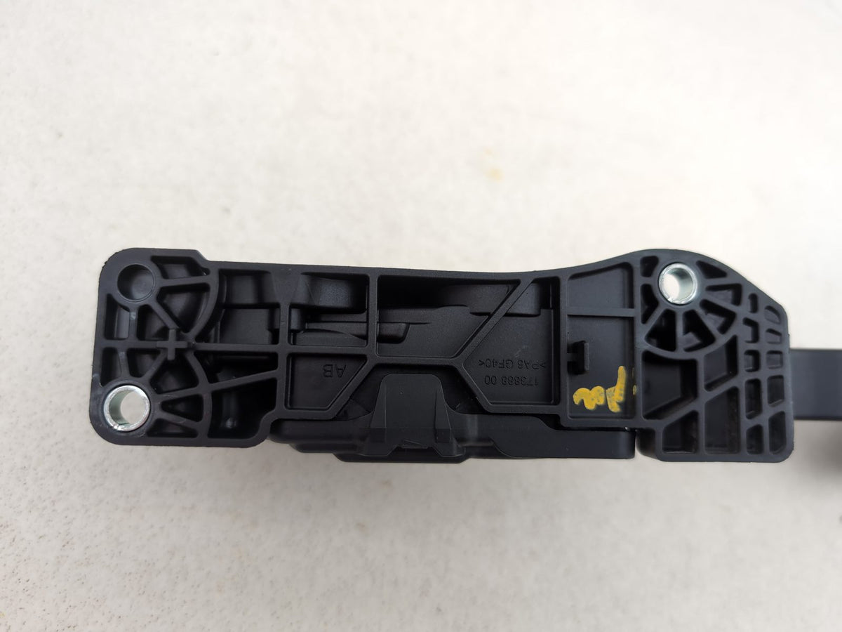 Pedal Throttle 7