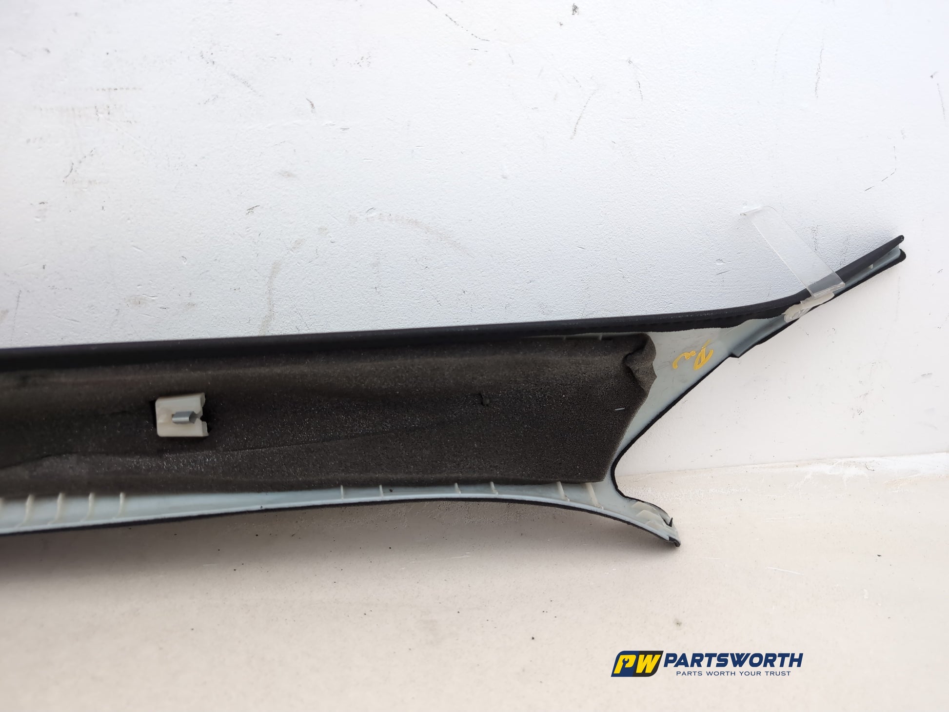 RH A Pillar Trim  14