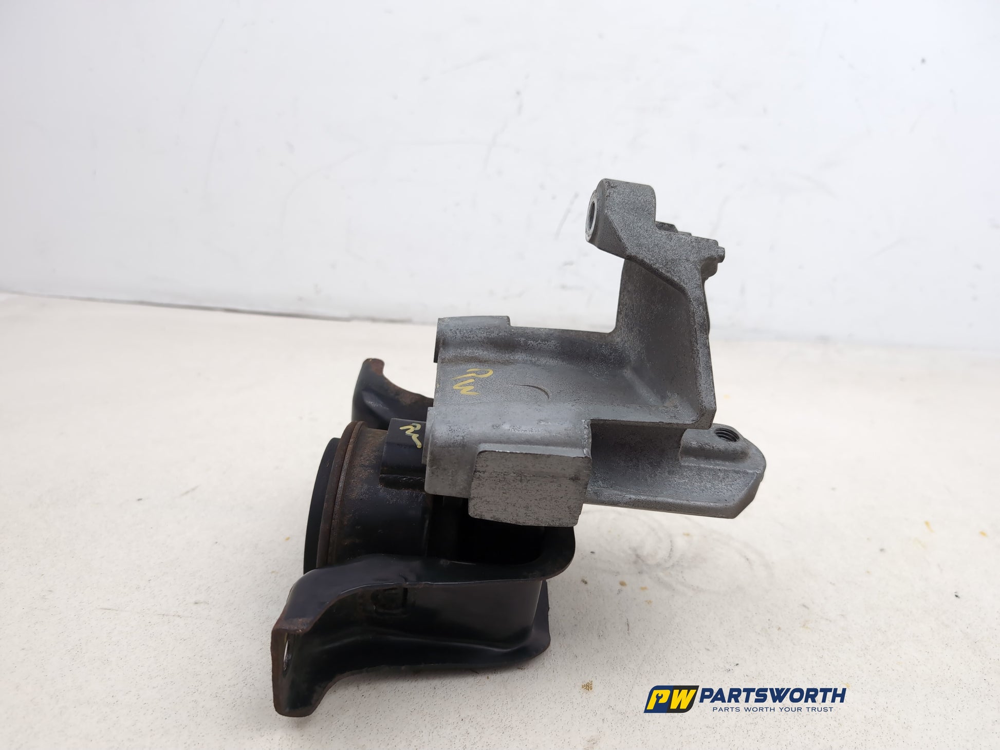 Engine Mounting RH 14