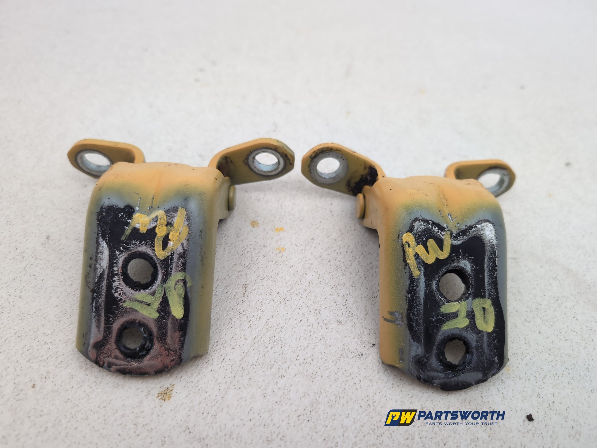 RH Front Door Hinge Pair  13