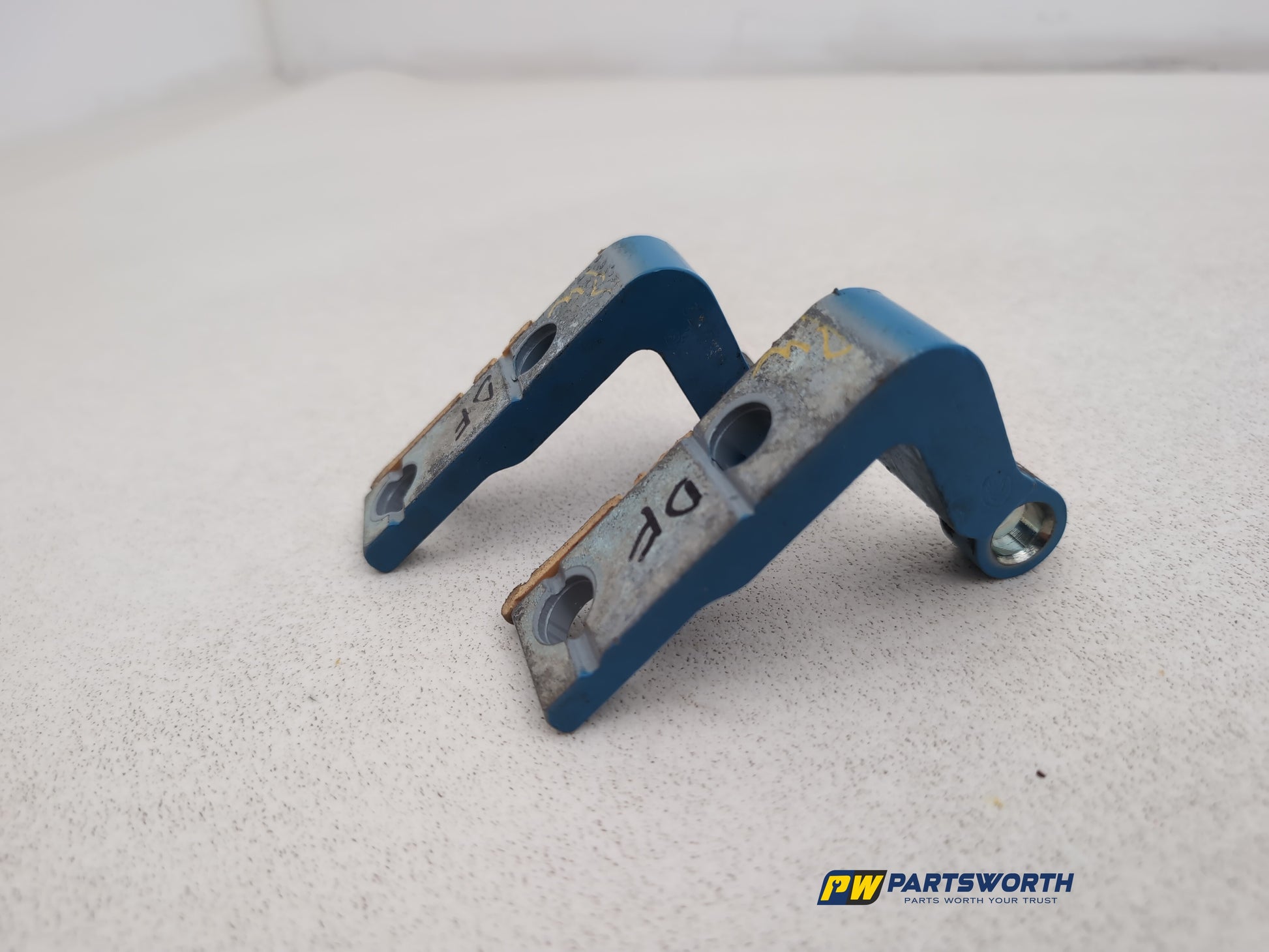 RH Front Door Hinge Pair  14