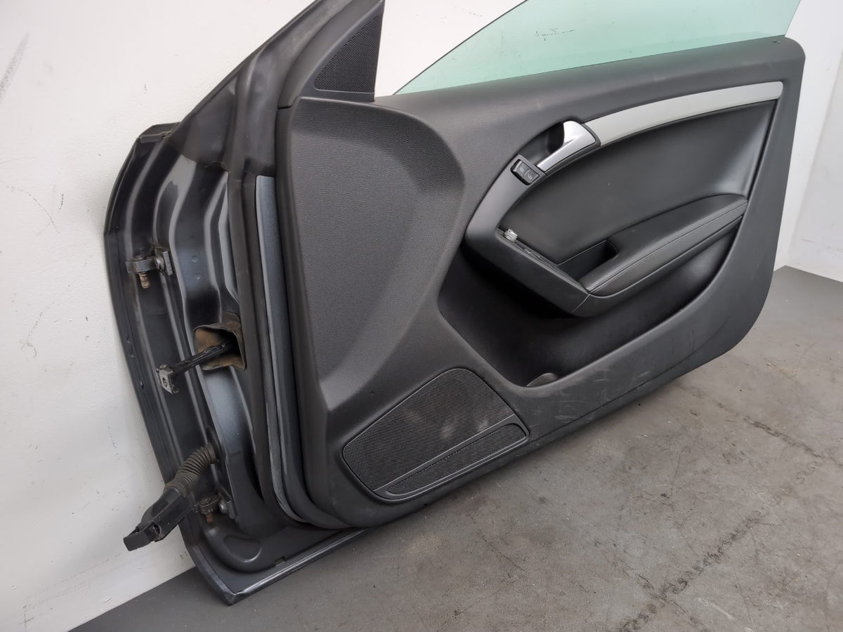 Door Front RH 14