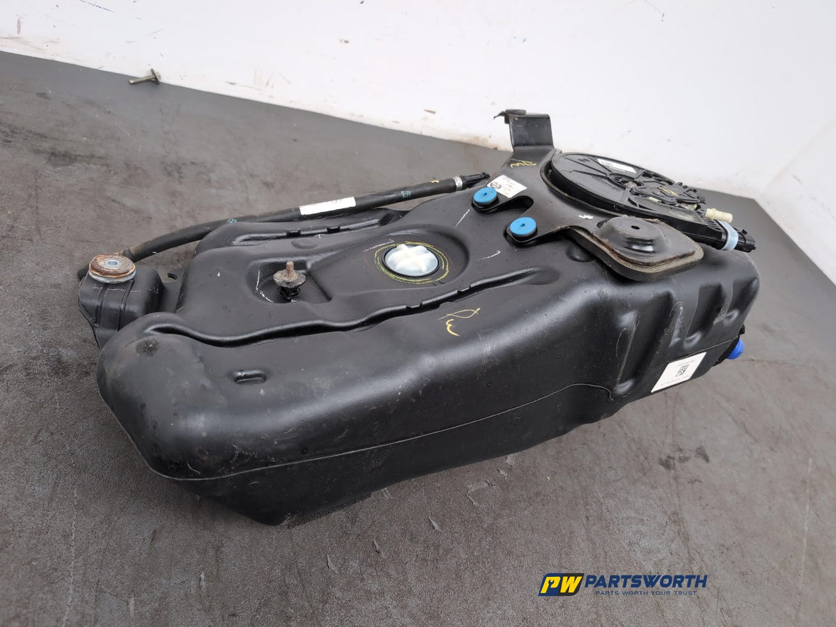 Emissions Additive Tank / AdBlue Tank 7