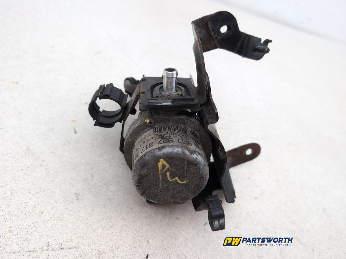 Vacuum Pump  7
