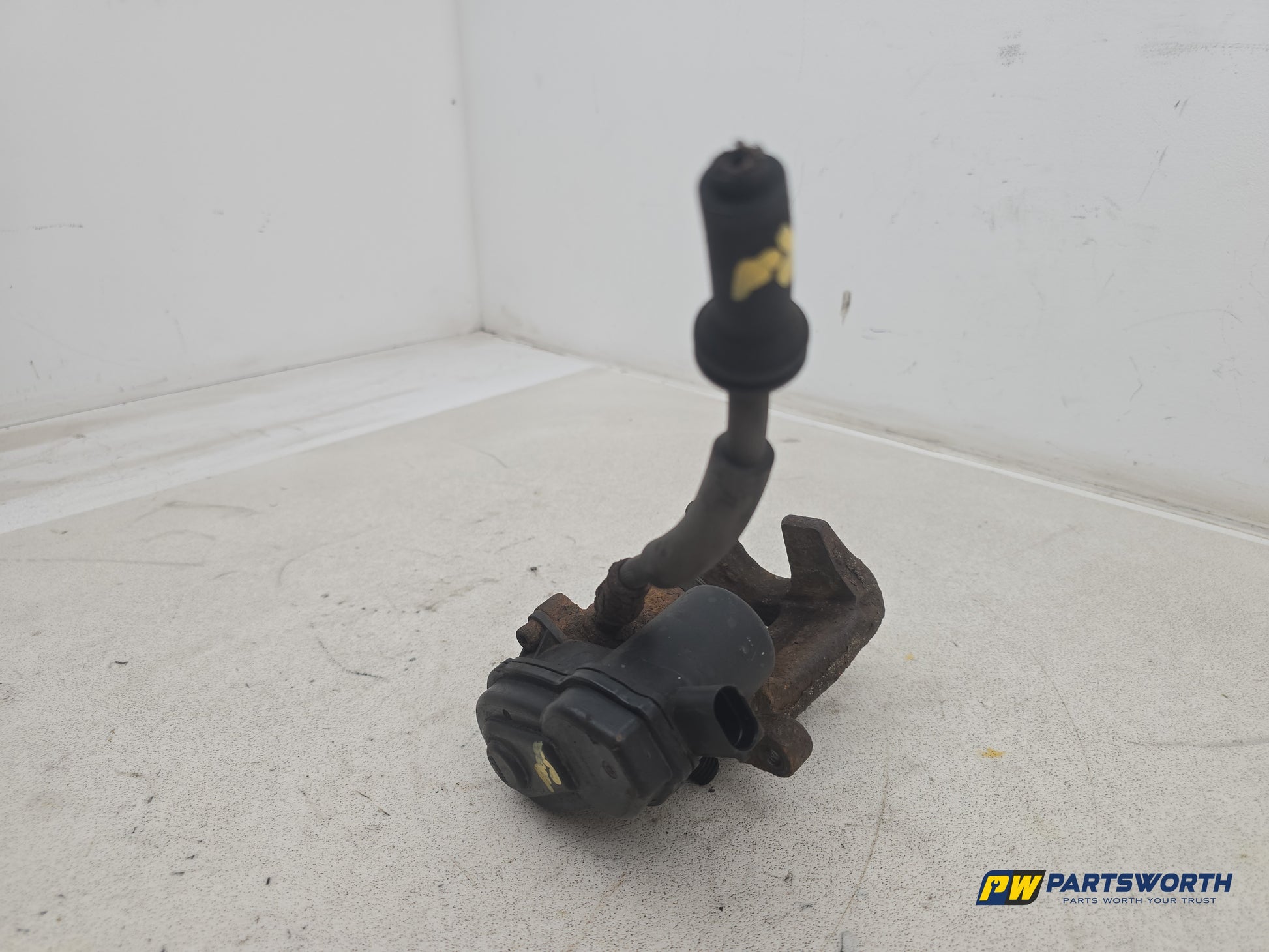 Brake Rear Caliper LH 8
