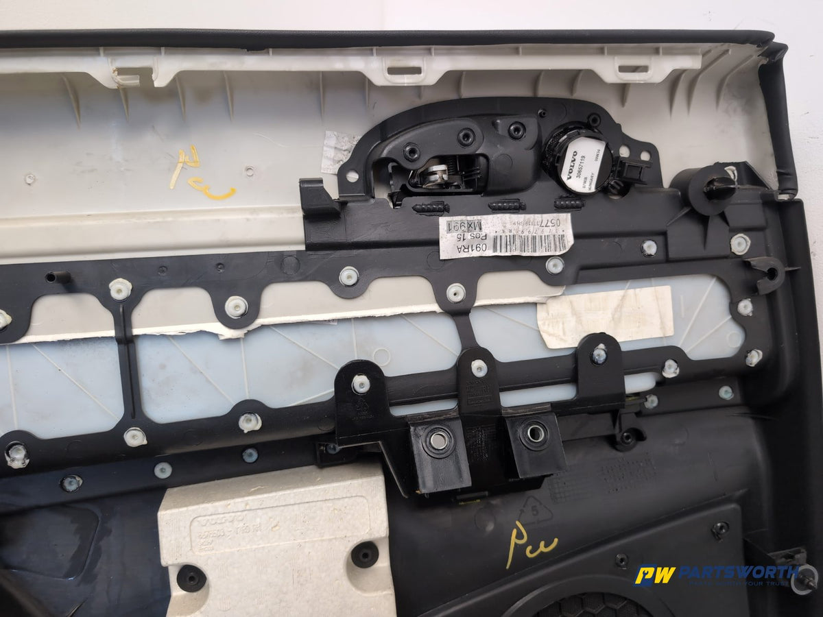 Rear Right Door Card 8