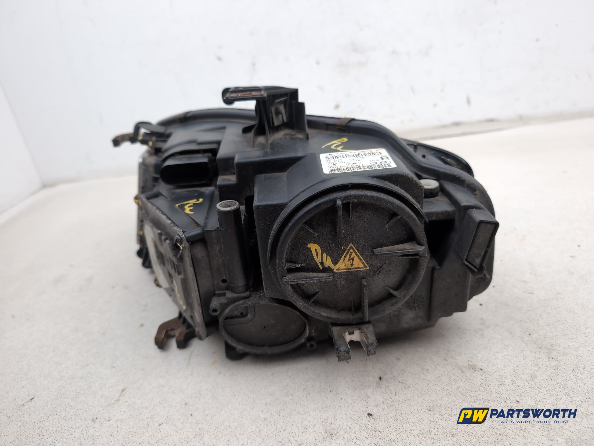 Headlamp RH 8