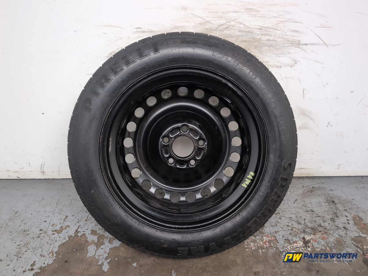 Space Saver Spare Wheel and Tool Kit  8
