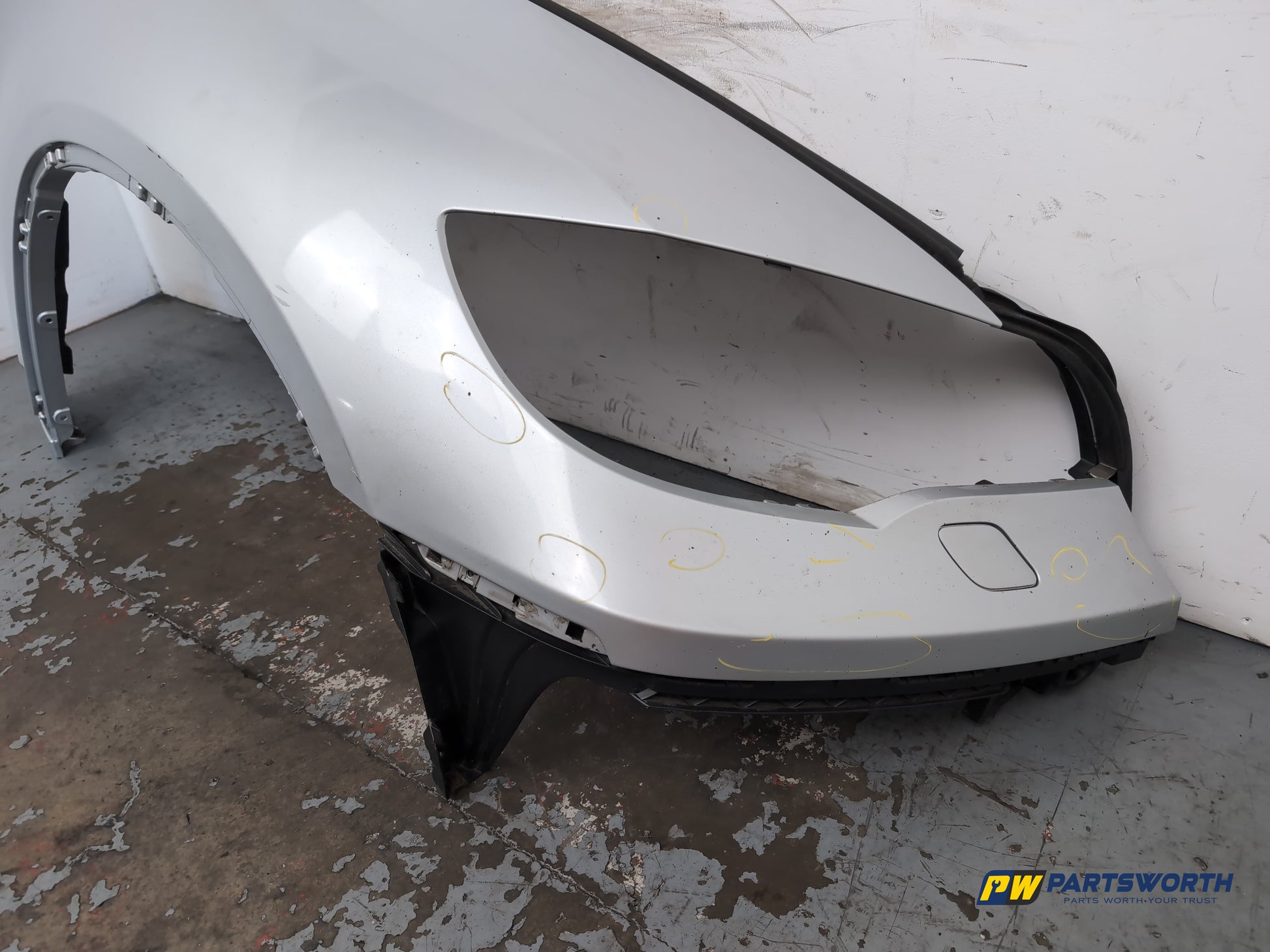 Wing Front RH 8
