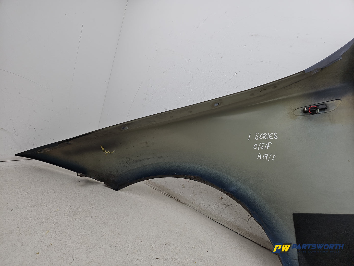 Wing Front RH 8