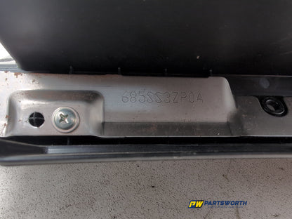 Glove Compartment Assembly 8